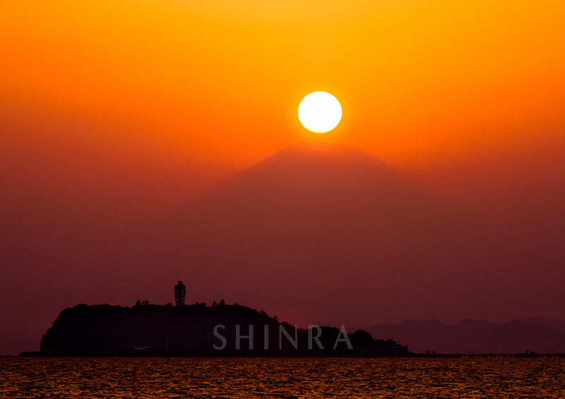 江島絶景 富士とともに・額装付｜写真家 Kankan